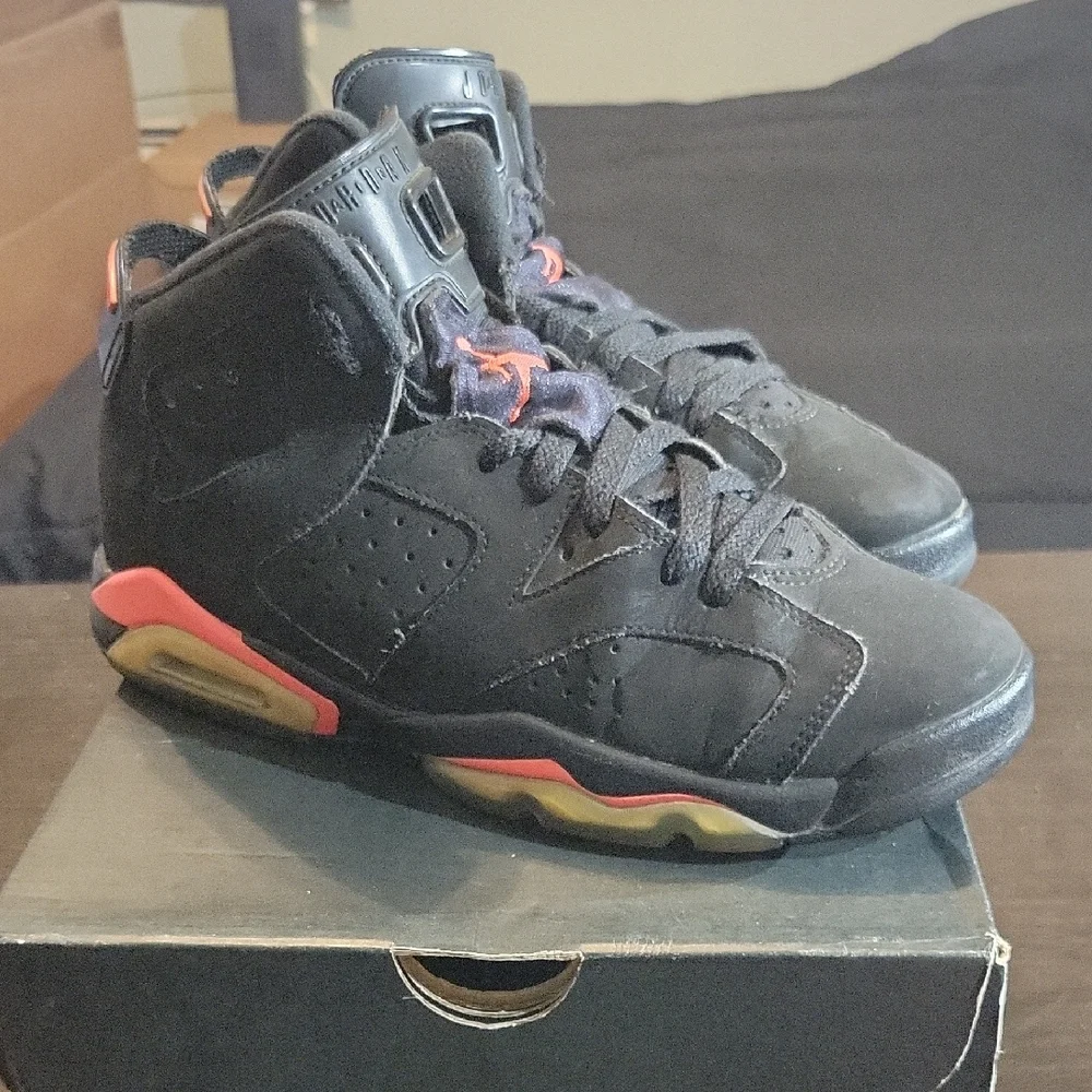 Air Jordan 6 Retro (GS) 